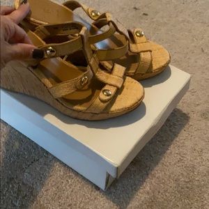 Women’s 6 1/2 bakers wedges